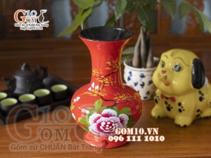 Lọ hoa sơn mài dáng tỏi cao nền đỏ vẽ phù dung, cao 29cm