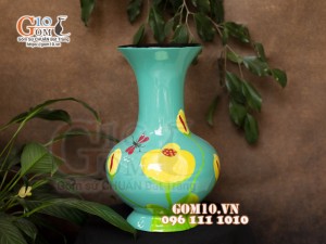 Lọ hoa sơn mài dáng tỏi cao nền xanh vẽ Chuồn hoa, cao 28cm