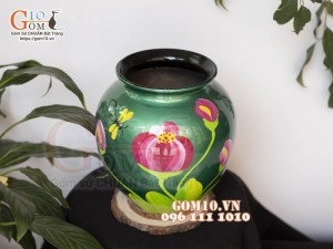 Lọ hoa sơn mài dáng vò miệng rộng nền xanh vẽ Chuồn Hoa, cao 20cm