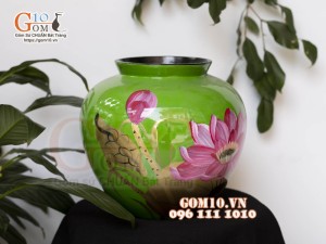 Lọ hoa sơn mài dáng vò miệng rộng nền xanh vẽ hoa Sen, cao 23cm