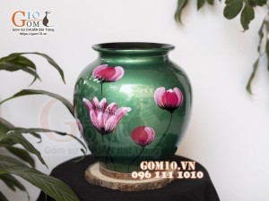 Lọ hoa sơn mài dáng vò miệng rộng nền xanh vẽ hoa Tulip, cao 23cm