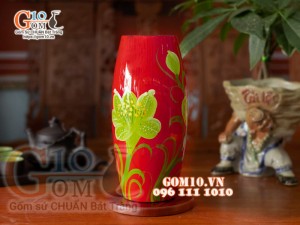 Lọ hoa sơn mài đỏ dáng bom vẽ hoa ly xanh cao 28cm