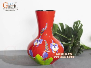 Lọ hoa sơn mài đỏ dáng tỏi thấp vẽ hoa tím 25cm