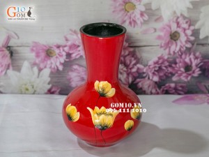 Lọ hoa sơn mài đỏ dáng tỏi thấp vẽ hoa vàng 25cm