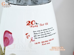 Lọ hoa sơn mài trắng dáng bom họa tiết hoa Sen, in logo quà tặng
