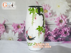 Lọ hoa sơn mài trắng dáng bom vẽ người lái đò 33cm