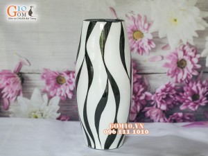 Lọ hoa sơn mài trắng dáng bom vẽ sóng 30cm