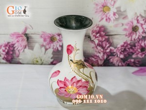 Lọ hoa sơn mài trắng dáng tỏi cao vẽ hoa sen 28cm