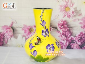 Lọ hoa sơn mài vàng dáng tỏi thấp vẽ hoa bướm 25cm
