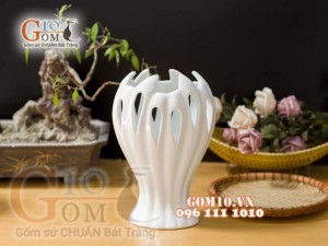 Lọ hoa tay phật men trắng cao 35cm