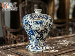 Lọ hoa vuốt tay vẽ băng sen vàng 27cm