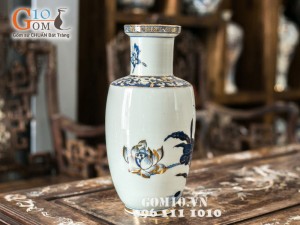 Lọ hoa vuốt tay vẽ sen vàng kim 33cm