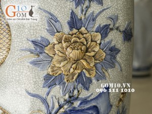 Lọ Lộc bình đắp nổi Công Đào men rạn cổ, Cao 1m75