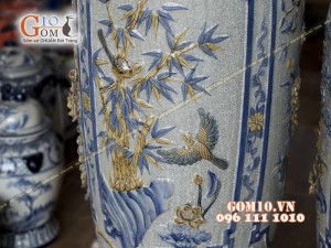 Lọ lộc bình đắp nổi Tứ Cảnh men rạn cổ 1m4 , bọc đồng (Cả chân kê 1m55)