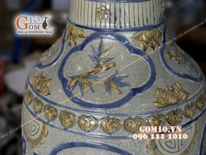 Lọ lộc bình đắp nổi Tứ Cảnh men rạn cổ 1m4 , bọc đồng (Cả chân kê 1m55)