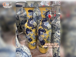 Lọ lộc bình men màu vẽ Sen Cá, nền vàng cao cấp, cao 1m40