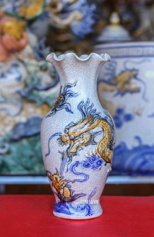 Lọ lộc bình miệng lượn, đắp nổi rồng, cao 41cm