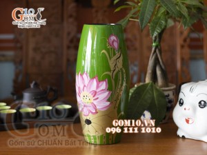 Lọ sơn mài dáng bom hạo tiết hoa sen nền xanh 30cm