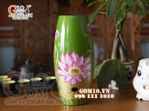 Lọ sơn mài dáng bom hạo tiết hoa sen nền xanh 30cm