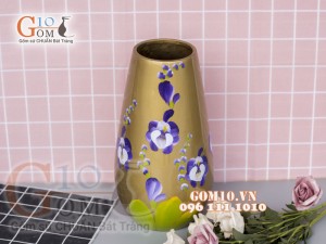 Lọ sơn mài dáng cúp miệng màu đồng vẽ hoa lan tím cao 30cm