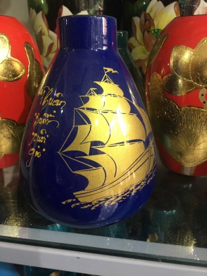 Lọ sơn mài dáng giỏ cua xanh coban thuận buồm xuôi gió cao 20cm