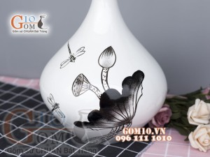 Lọ sơn mài dáng tỏi  mới vẽ chuồn sen cao 36cm