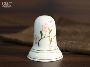 Lọ tăm men kem vẽ hoa Đào hồng