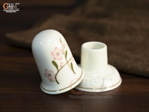 Lọ tăm men kem vẽ hoa Đào hồng
