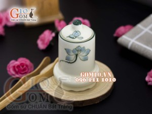 Lọ tăm men kem vẽ hoa Sen xanh