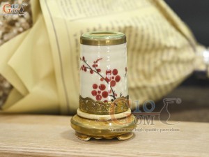 Lọ tăm men vuốt vẽ hoa đào bọc đồng