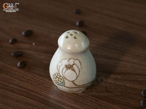 Lọ tiêu men kem tấm vẽ Bạch Liên