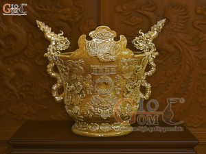 Lư hương men cổ đắp nổi mô phỏng Thời Lê, đường kính 30cm