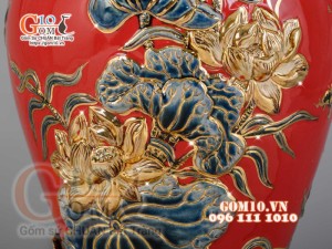 Mai bình Công Đào đắp nổi vẽ vàng 24k, nền đỏ - cao 55cm