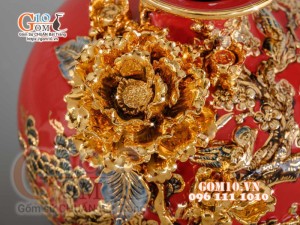 Mai bình Công Đào đắp nổi vẽ vàng 24k, nền đỏ - cao 55cm