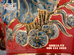 Mai bình Công Đào đắp nổi vẽ vàng 24k, nền đỏ - cao 55cm