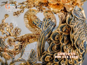 Mai bình Công Đào đắp nổi vẽ vàng 24k, nền trắng - cao 55cm