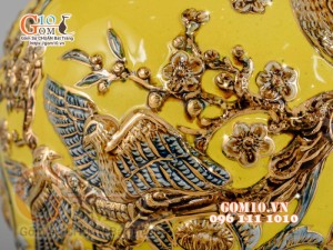 Mai bình Công Đào đắp nổi vẽ vàng 24k, nền vàng - cao 52cm