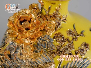 Mai bình Công Đào đắp nổi vẽ vàng 24k, nền vàng - cao 52cm