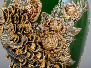 Mai bình Công Đào đắp nổi vẽ vàng 24k, nền xanh - cao 55cm