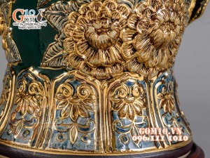 Mai bình Công Đào đắp nổi vẽ vàng 24k, nền xanh lục bảo - cao 52cm
