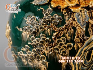 Mai bình Công Đào đắp nổi vẽ vàng 24k, nền xanh lục bảo - cao 55cm