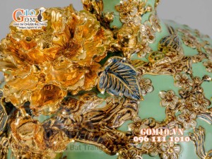 Mai bình Công Đào đắp nổi vẽ vàng 24k, nền xanh ngọc - cao 55cm