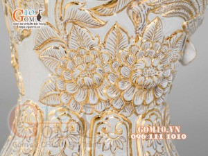 Mai bình Công Đào trắng đắp nổi vẽ vàng 24k, nền trắng - cao 55cm