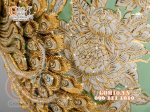 Mai bình Công Đào trắng đắp nổi vẽ vàng 24k, nền xanh ngọc - cao 55cm