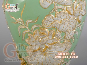 Mai bình Công Đào trắng đắp nổi vẽ vàng 24k, nền xanh ngọc - cao 55cm