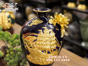 Mai bình đắp nổi dát vàng Thuận buồm xuôi gió, nền xanh than cao 50cm