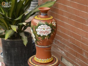 Mai bình gốm đất đỏ khắc nổi Chim Hoa, cao 45cm