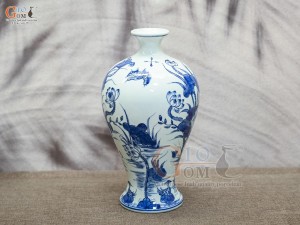 Mai bình men lam cổ vẽ hoa Sen, cao 34cm