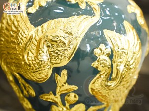 Mai bình men màu đắp nổi Công Đào Phú Quý dát vàng 24k nền xanh, cao 45cm