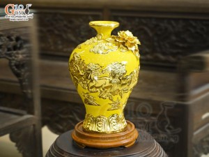 Mai bình men màu đắp nổi Mã Đáo Thành Công dát vàng 24k nền vàng, cao 31cm